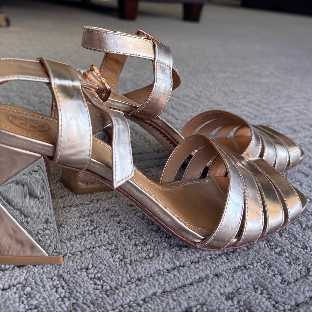 Tory Burch Metallic Strappy Heels Size 8.5 - Picture 10 of 16